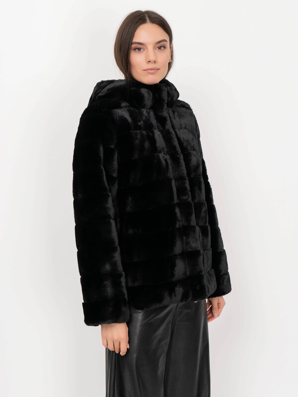 Э54560708 OVALE/20-02 Куртка EMME