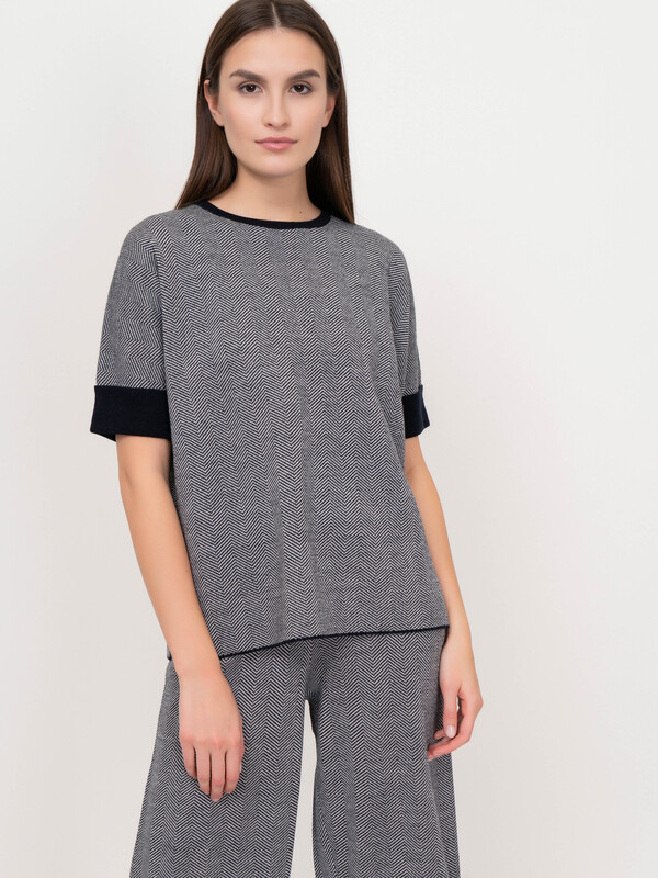 Э802163/20002/20-02 Джемпер Unq