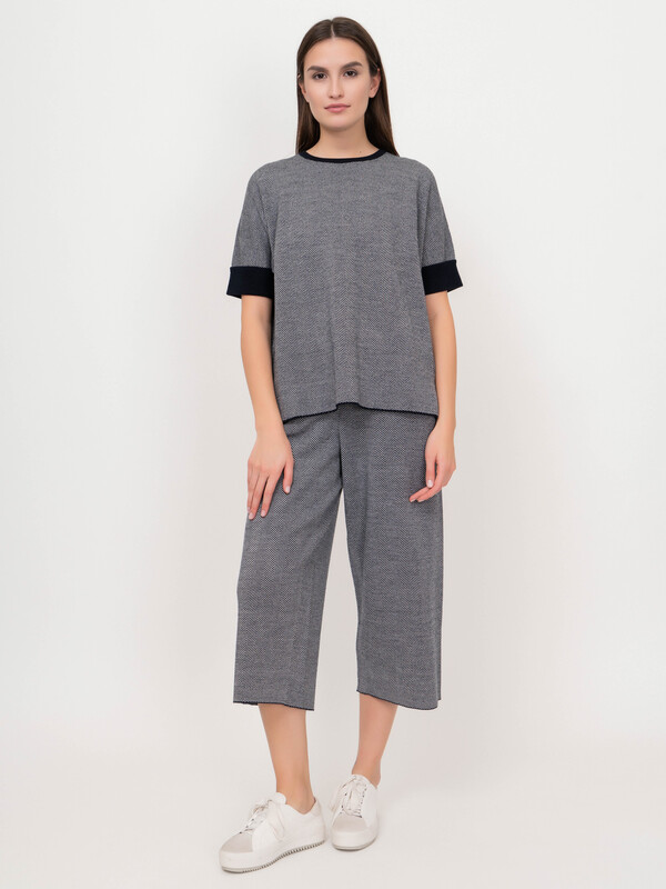 Э802163/20002/20-02 Джемпер Unq