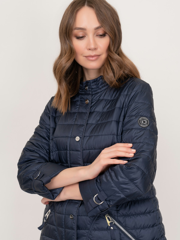 Э7137/2028/21-01 Полупальто Betty Barclay