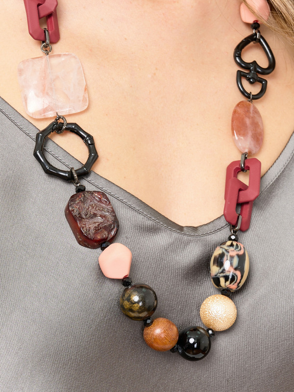 Э383000/24-02 Бусы Готический роман ср. Ярославна