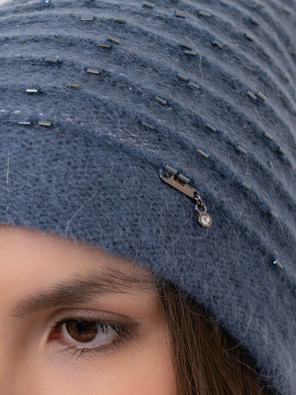 ЭS6726 CLP/20-2 Шапка с помпоном Vizio