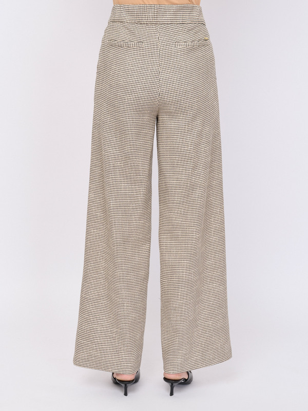 Э6569/3050/м/25-01 Брюки Betty&Co