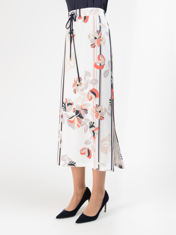 Ф19038-S19/19-01 Юбка Franco Vello