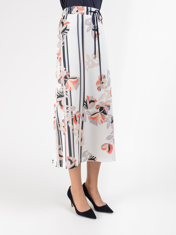 Ф19038-S19/19-01 Юбка Franco Vello