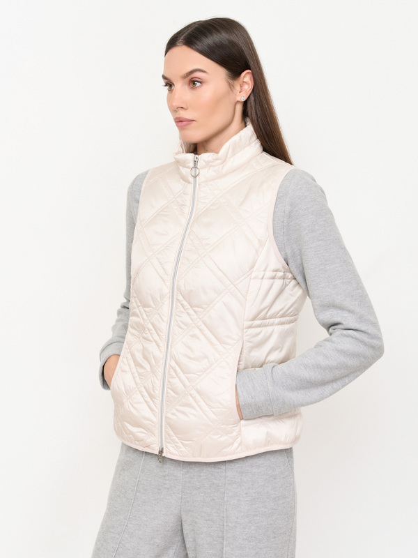 Э7220/1040/м/24-02 Жилет утепленный Betty Barclay