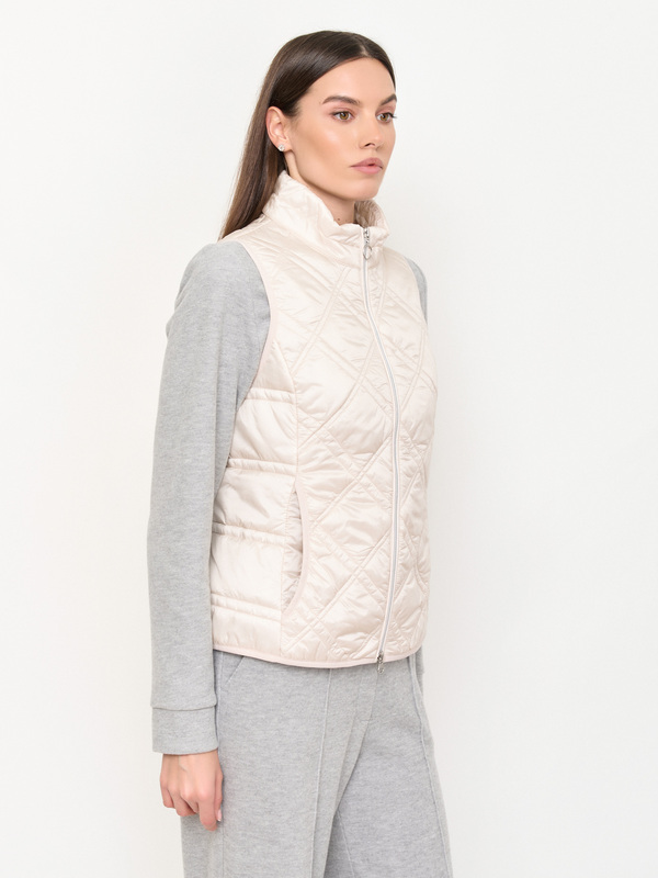 Э7220/1040/м/24-02 Жилет утепленный Betty Barclay