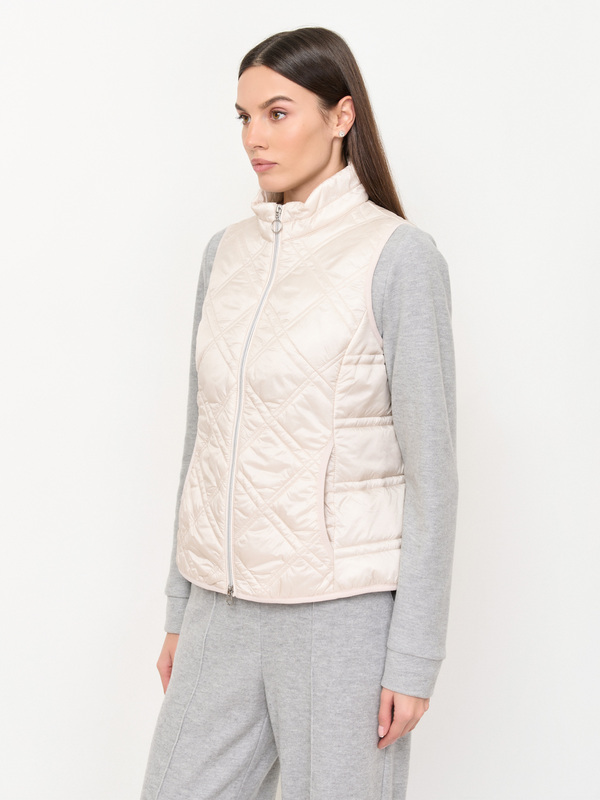 Э7220/1040/м/24-02 Жилет утепленный Betty Barclay