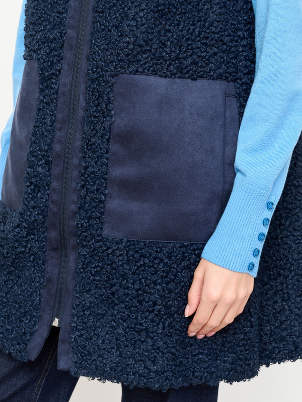 Э4297/3278/м/24-02 Жилет тр. Betty&Co