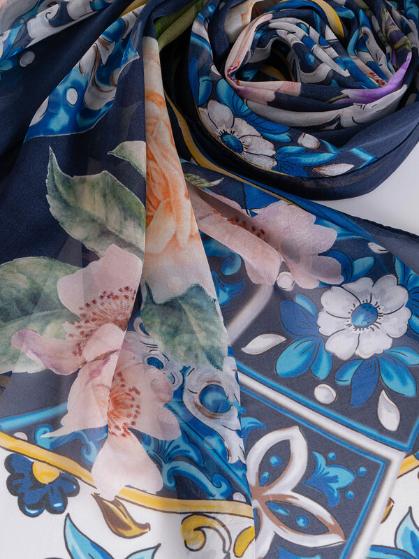 ЭSTOLA 280/19-01 Палантин Piero Moretti