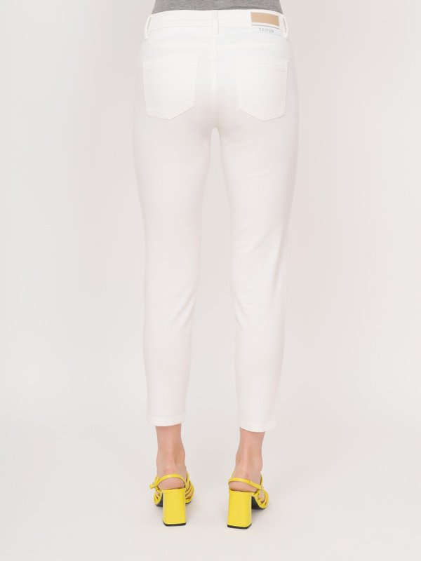 Э120040-11146/22-01 Брюки Taifun