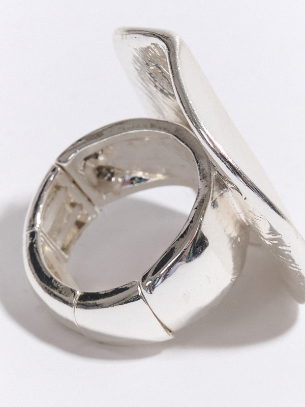 Э399988/24-02 Кольцо Мегаполис Ярославна