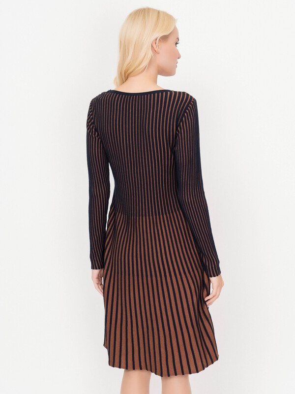 Э5244/1933/20-02 Платье тр. Betty Barclay