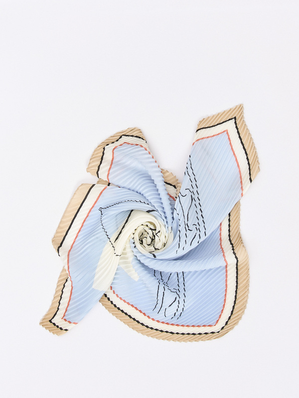 ЭLSZ34-410-11/м/25-01 Платок Labbra