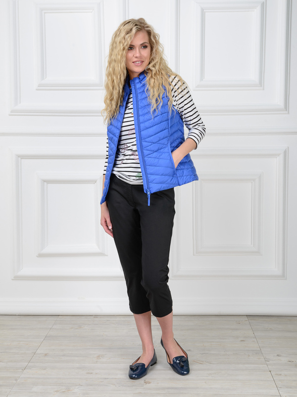 Э5300/2411/19-01 Жилет (пуховик) Betty Barclay