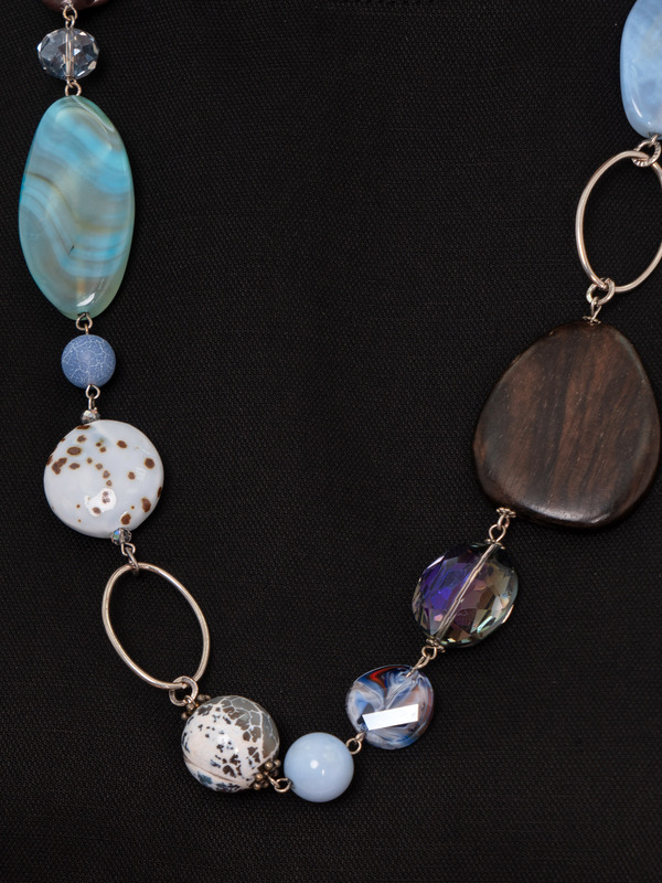 Э353256/22-01 Бусы Зимняя акварель ср. Ярославна