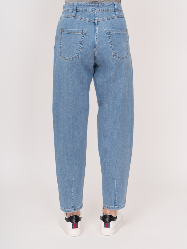 Э921120/10195/22-01 Брюки джинсовые Unq