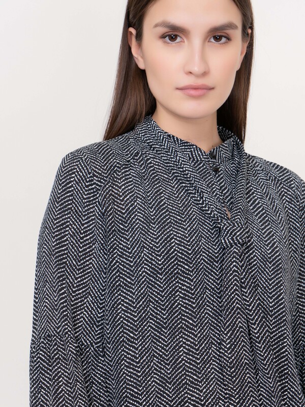 Э460050-31486/20-02 Блуза Gerry Weber