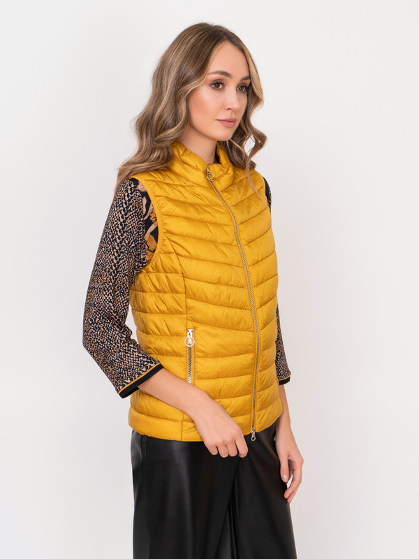 Э7240/1902/21-02 Жилет утепленный Betty Barclay