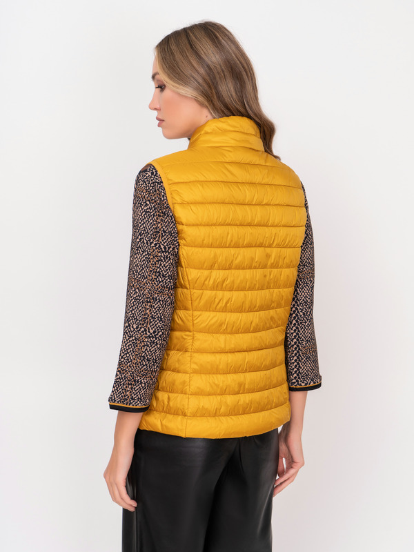 Э7240/1902/21-02 Жилет утепленный Betty Barclay