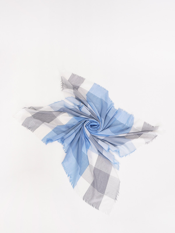 ЭLSC20-483-12/22-01 Платок Labbra