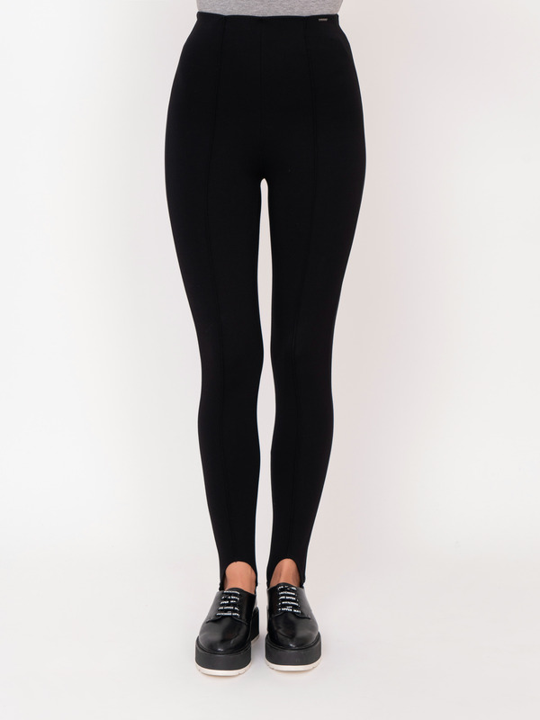 Э821004-16426/21-02 Брюки Taifun