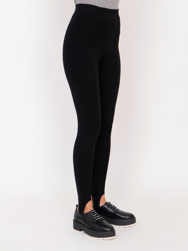 Э821004-16426/21-02 Брюки Taifun