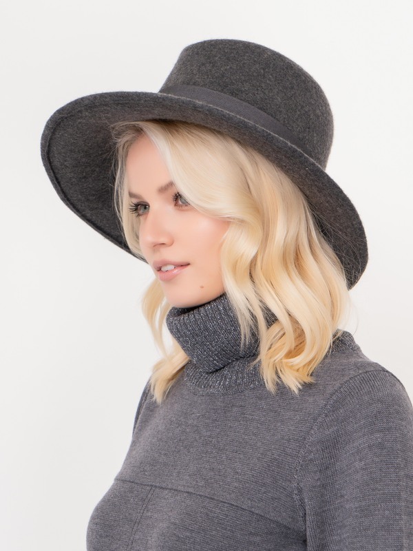 ЭREX/20-02 Шляпа Luisa Spagnoli