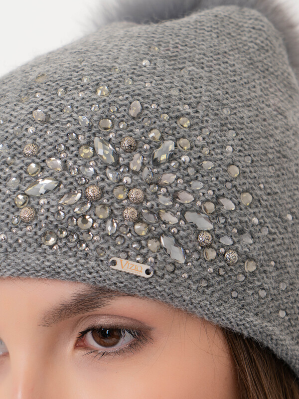 ЭS6823 CP6/20-2 Шапка с помпоном Vizio