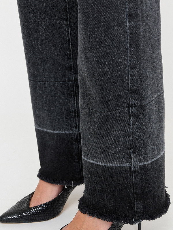 Э942454/1025/м/24-02 Джинсы Unq