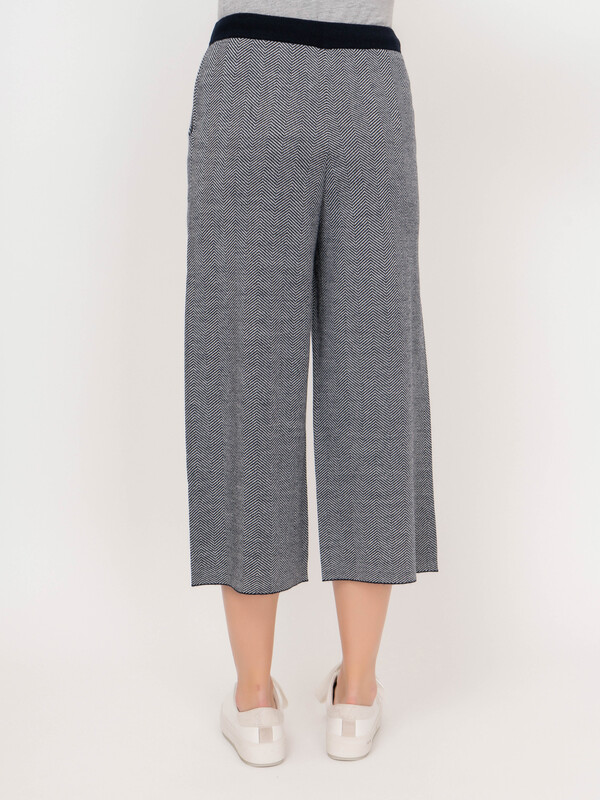 Э902164/20002/20-02 Брюки тр. Unq