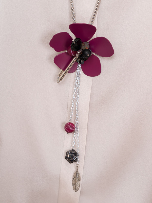 335832/21-02 Колье Цветы мегаполиса Ярославна