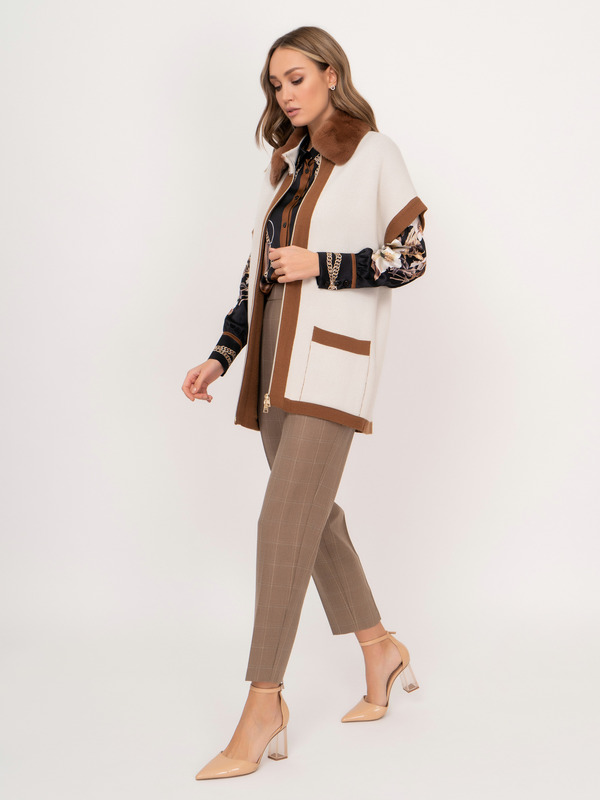 ЭRHO 486/21-02 Пальто (Жилет) с меховым воротником Moretti