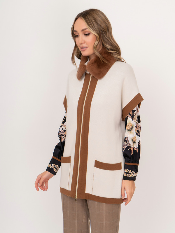 ЭRHO 486/21-02 Пальто (Жилет) с меховым воротником Moretti