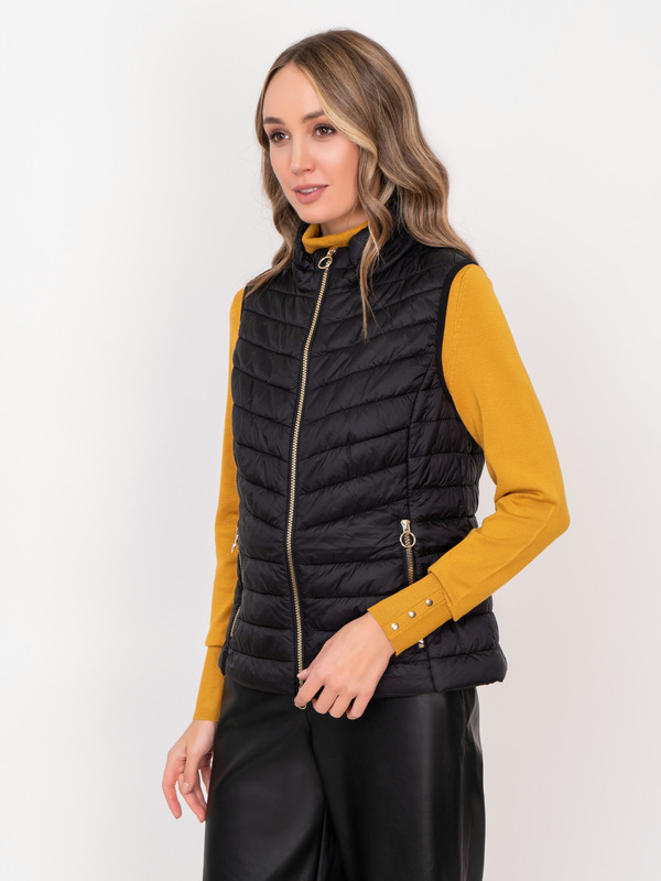 Э7240/1902/21-02 Жилет утепленный Betty Barclay