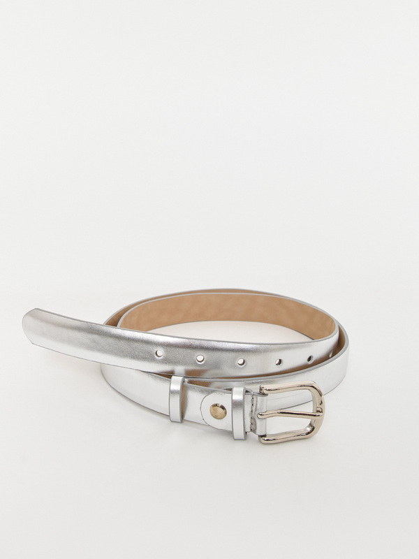 серебряный