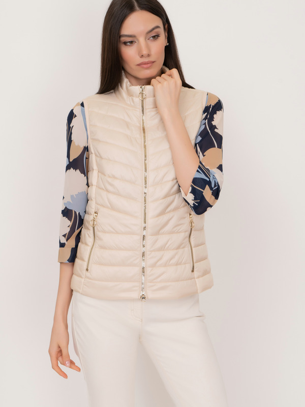 Э7134/1902/21-01 Жилет утепленный Betty Barclay