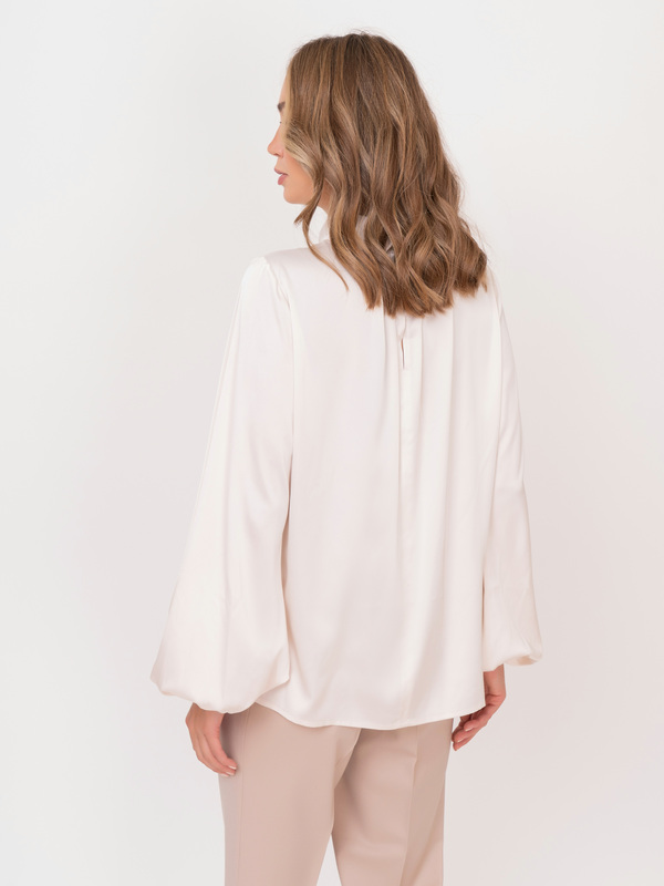 Э53531/21-02 Блуза D.Exterior