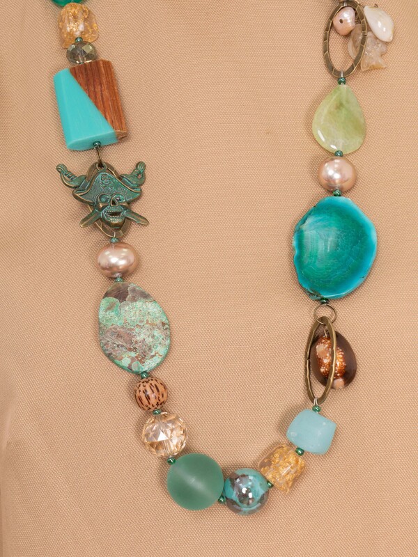 Э345268/22-01 Бусы Остров корсаров ср. Ярославна