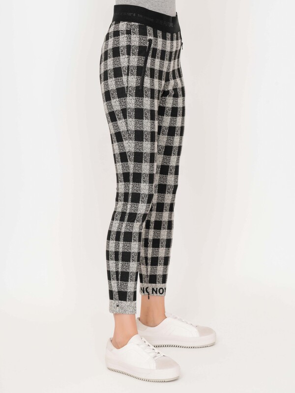 Э0267/01/6922/20-02 Брюки тр. Cambio