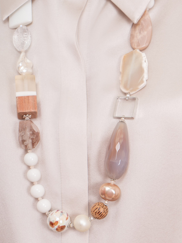 364764/21-02 Бусы Остров Белой зари ср. Ярославна