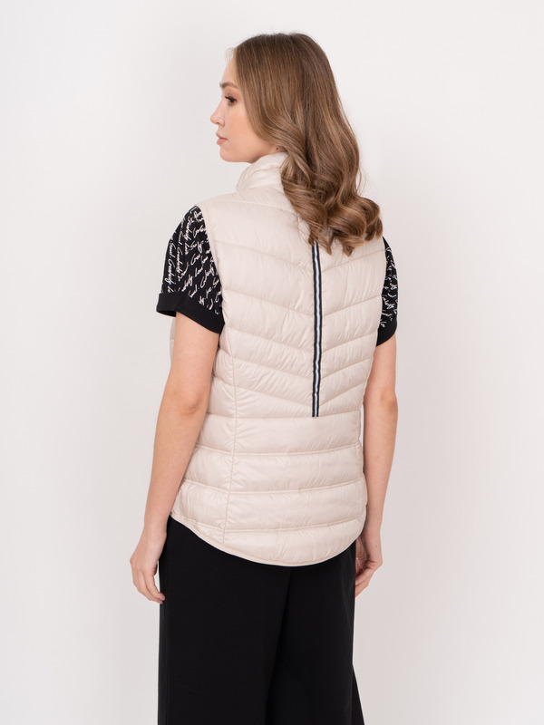 Э7285/2908/м/22-01 Жилет Betty Barclay