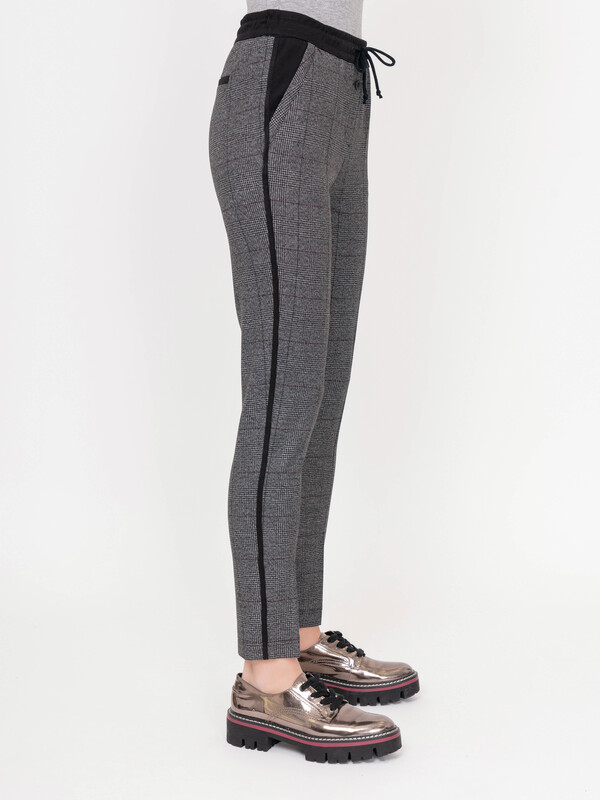 Э1028 Lima/20-02 Брюки Anna Montana