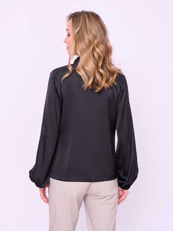 Э57701/23-02 Блузка D.Exterior