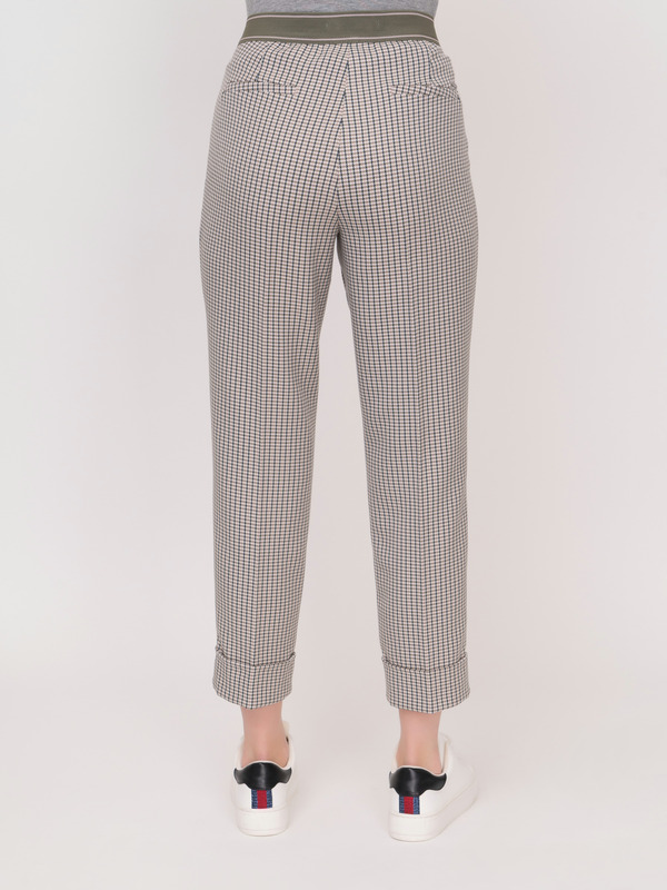 Э6137/3825/21-01 Брюки Betty&CO