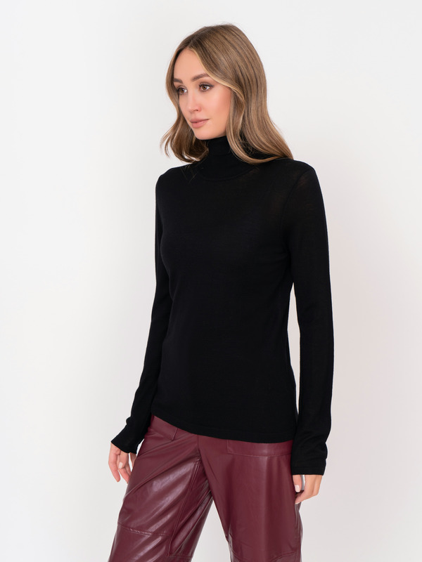 Э812178/20047/21-02 Свитер Unq