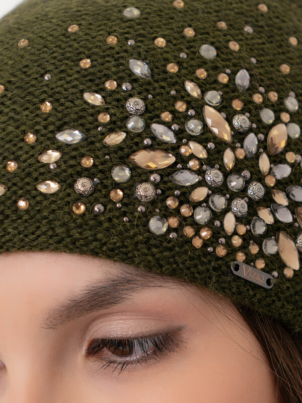 ЭS6823 CP6/20-2 Шапка с помпоном Vizio