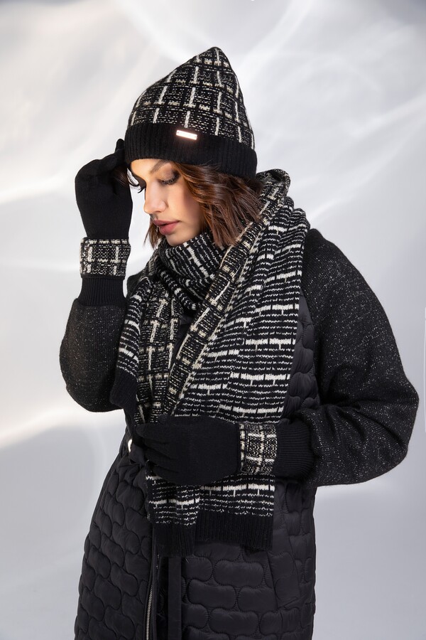 Э1202-223/22-02 Комплект вязаный (шапка + шарф) Franco Vello