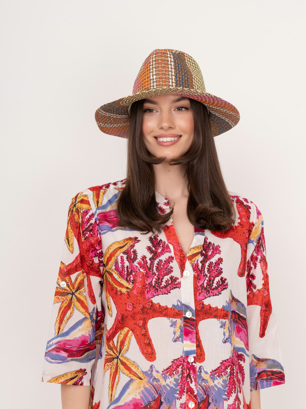 коричневый