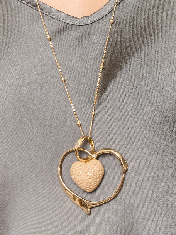 Э390206/24-02 Колье-кулон Сердечные тайны Ярославна